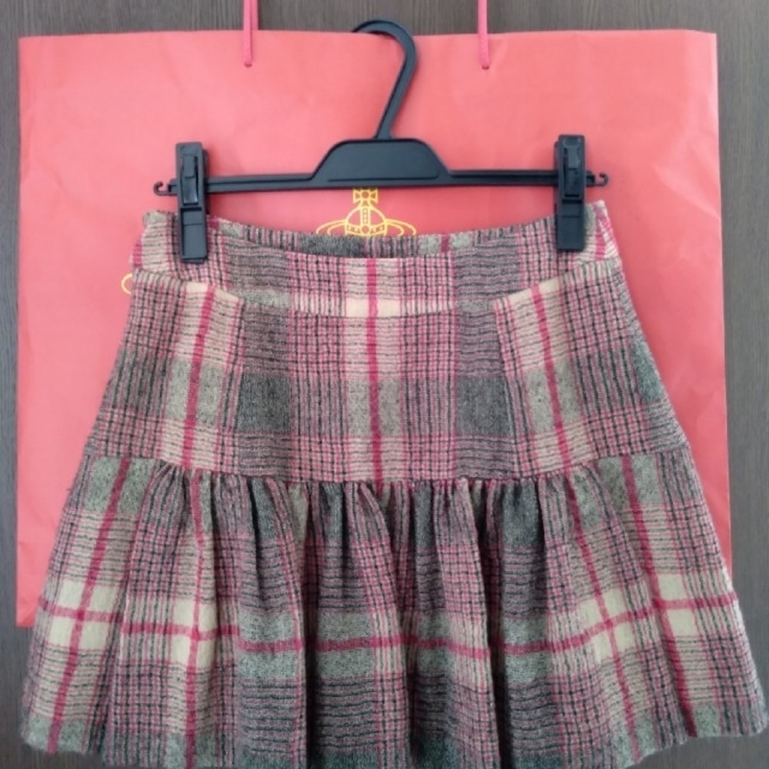 Vivienne Westwood(ヴィヴィアンウエストウッド)のVivienne Westwood スカート レディースのスカート(ミニスカート)の商品写真