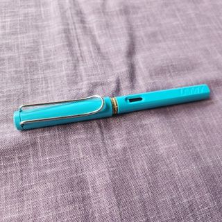 ラミー(LAMY)のLAMY safari  サファリ 万年筆 アクアマリン EF ターコイズブルー(ペン/マーカー)