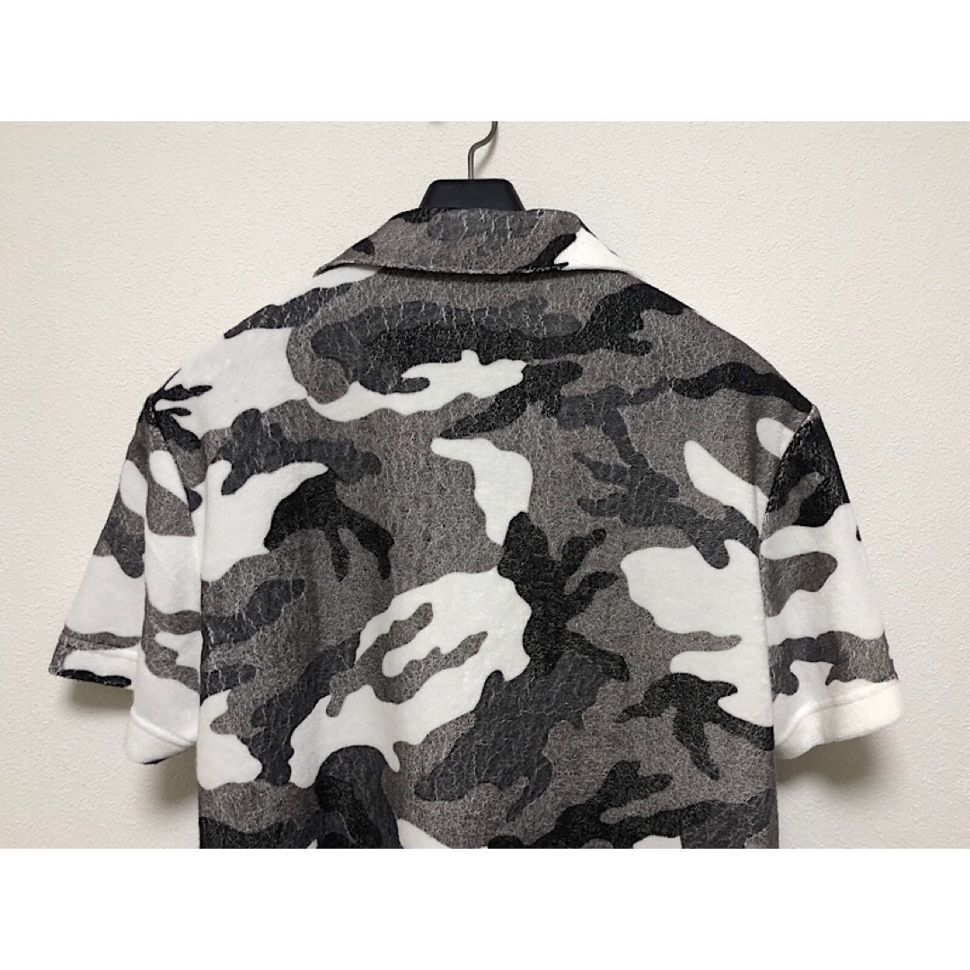 新品AKM23SS定価5.2万円シルキーテンセルCAMO柄スキッパーポロL 新品AKM23SS定価5.2万円シルキーテンセルCAMO柄スキッパーポロL