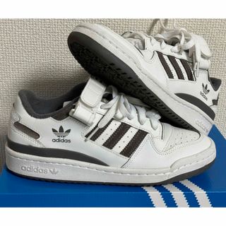 adidas FORUM LOW