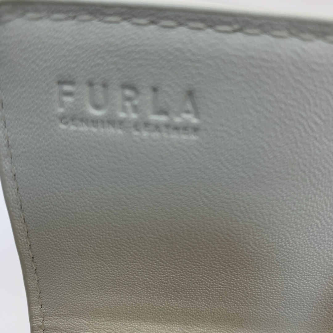 Furla(フルラ)の［美品］FURLA クロコ型押し 牛革 長財布 ホワイト  レディースのファッション小物(財布)の商品写真