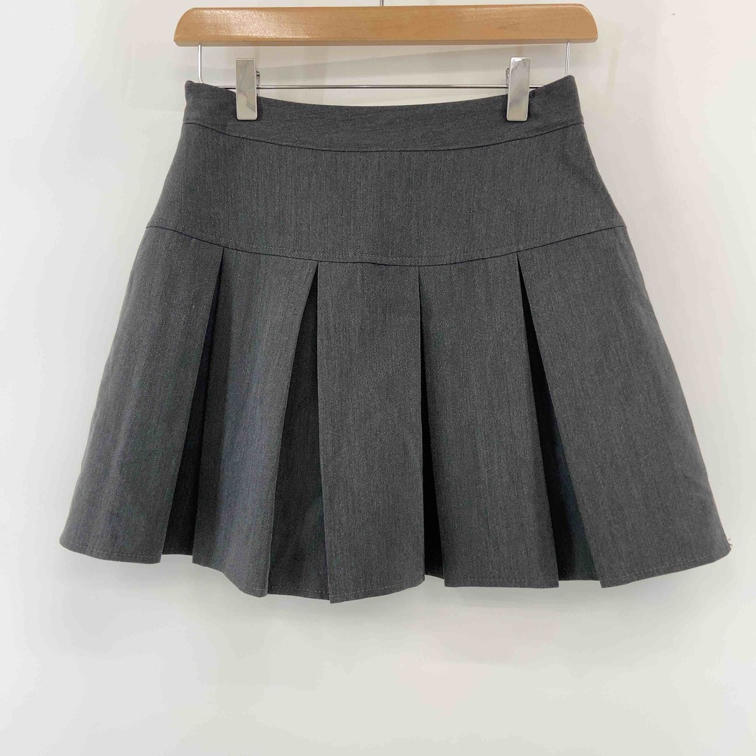 LiuBiao グレー　  レディースインナーパンツ付き　 ミニスカート　プリーツ　サイズM レディースのスカート(ミニスカート)の商品写真