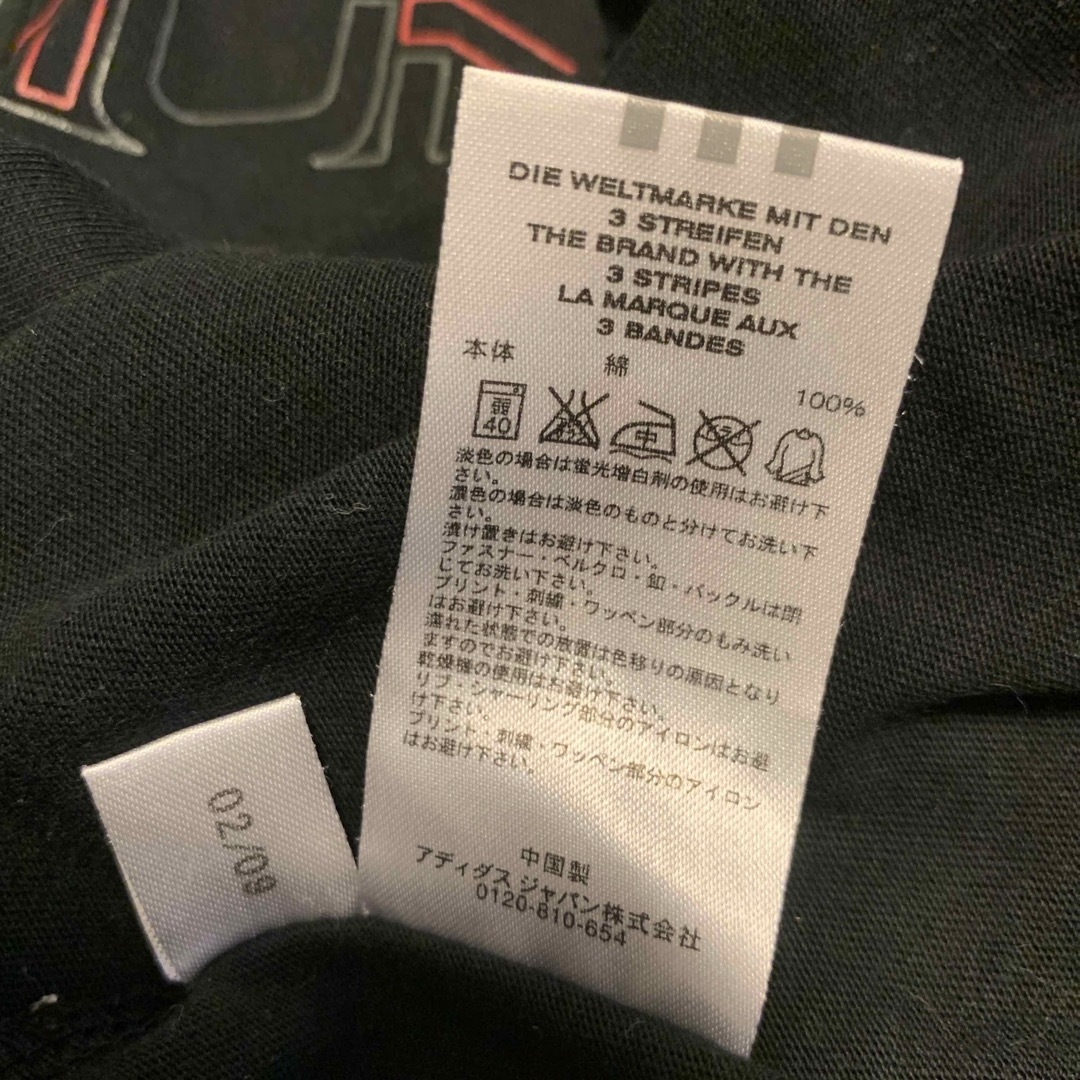 adidas(アディダス)のアディダス　黒　Tシャツ スポーツ/アウトドアのランニング(ウェア)の商品写真