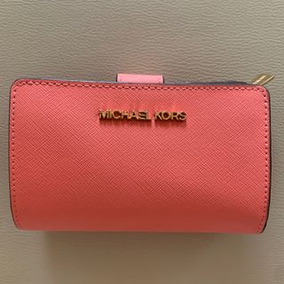 マイケルコース(Michael Kors)のマイケルコース　財布　二つ折り　ピンク(財布)