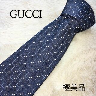 グッチ(Gucci)の【極美品】グッチ　GUCCI  ネクタイ　シルク100％(ネクタイ)