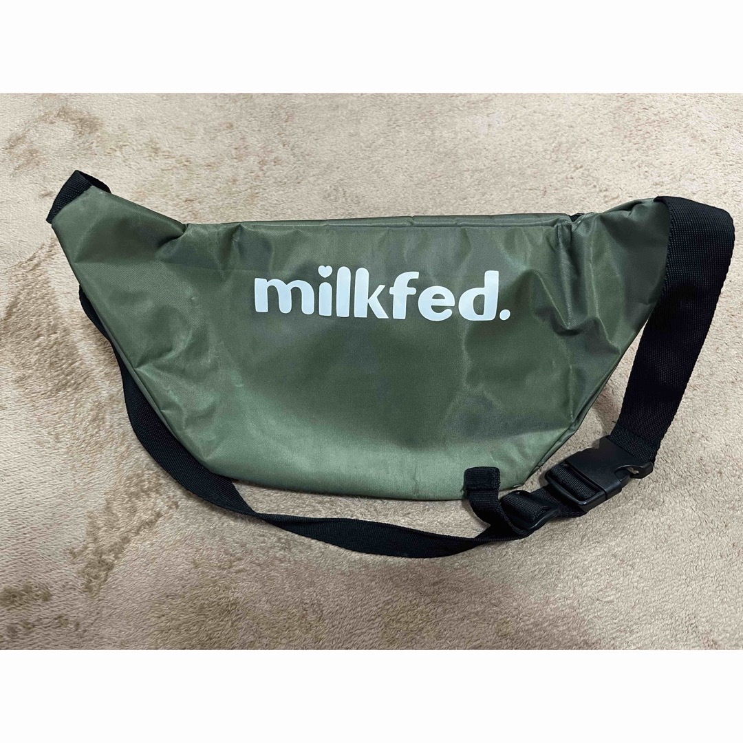 MILKFED.(ミルクフェド)の【milkfed】カーキ ショルダーバッグ レディースのバッグ(ショルダーバッグ)の商品写真