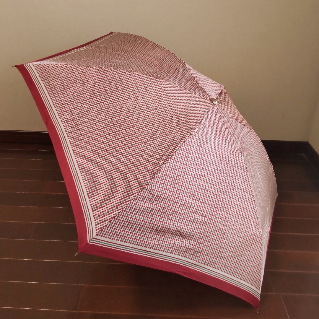 HARDY AMIES(ハーディエイミス)の【未使用】HARDY AMIES ３段折り畳み傘 男女兼用 レディースのファッション小物(傘)の商品写真