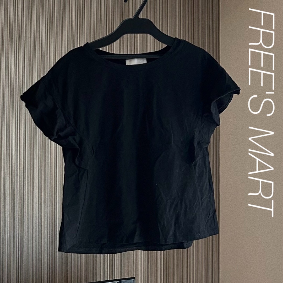 FREE'S MART(フリーズマート)のFREE'S MART フリルカットソー　ブラック　黒 レディースのトップス(カットソー(半袖/袖なし))の商品写真