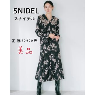 【極美品】snidel ビックエンブロイダリー　花柄　ワンピース(ロングワンピース/マキシワンピース)