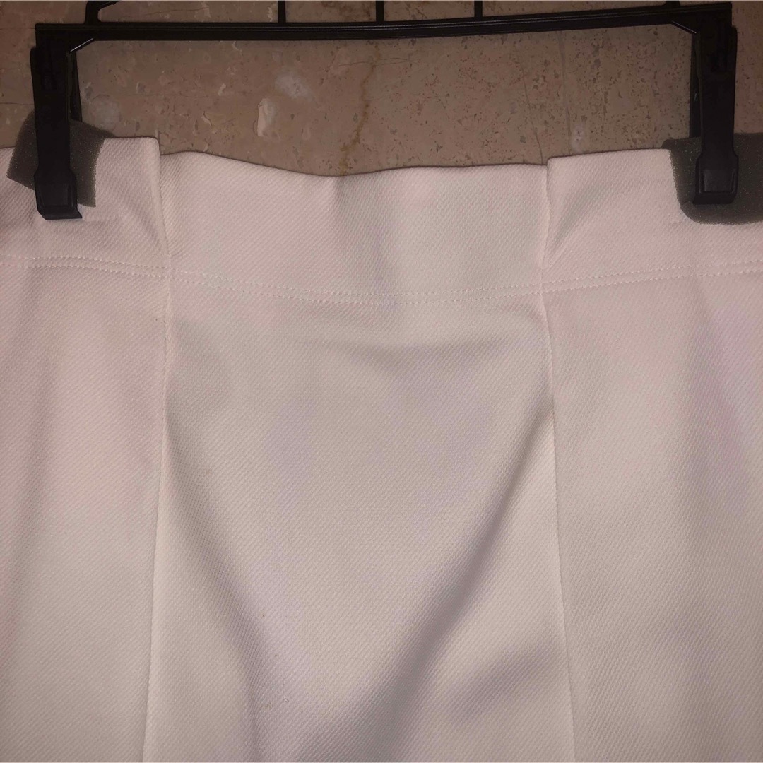 DES PRES(デプレ)のDE PRES 白スカート 34 レディースのスカート(ひざ丈スカート)の商品写真