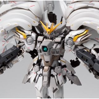 BANDAI - ウイングガンダムスノーホワイトプレリュード 【15周年特別販売】再販版