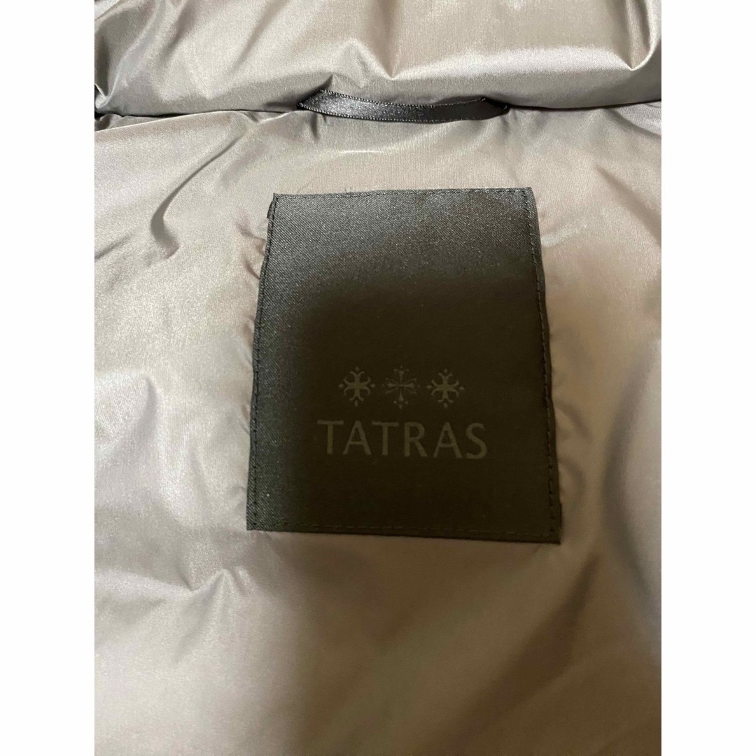 TATRAS(タトラス)のタトラス　サルマ　SARMA サイズ3 グレー　ダウンコート　TATRAS レディースのジャケット/アウター(ダウンコート)の商品写真