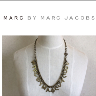 MARC BY MARC JACOBS - マークバイマークジェイコブス ロゴネックレス　ペンダント　ゴールド　MARK 