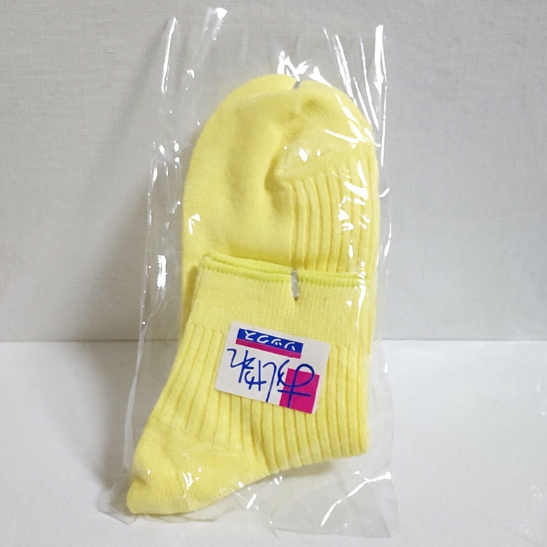 【送料込み】おしゃれ　ソックス　靴下　イエロー　黄色 レディースのレッグウェア(ソックス)の商品写真