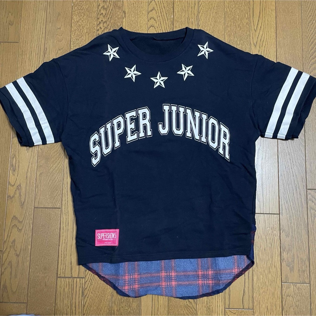 SUPER JUNIOR(スーパージュニア)のSuper Junior トレーナー エンタメ/ホビーのタレントグッズ(アイドルグッズ)の商品写真