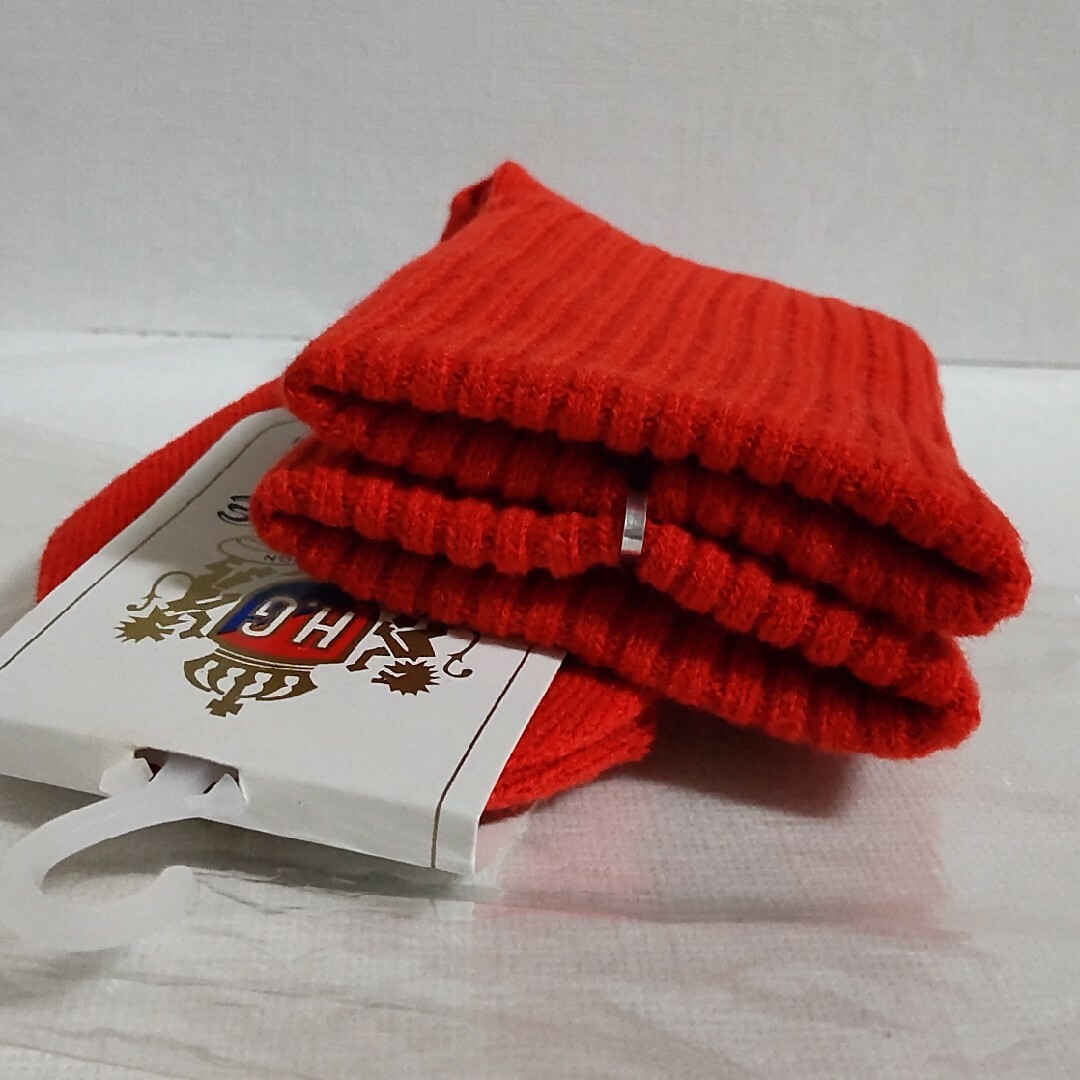 【送料込み】レディース　ソックス　靴下　赤　日本製 レディースのレッグウェア(ソックス)の商品写真