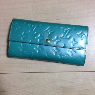 ルイヴィトン(LOUIS VUITTON)のヴェルニ♡限定エメラルドグリーン♡(財布)