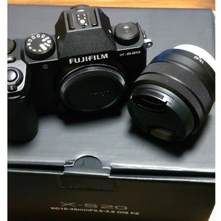 富士フイルム ミラーレスデジタルカメラX-S20／XC15-45mmF3.5-…(ミラーレス一眼)