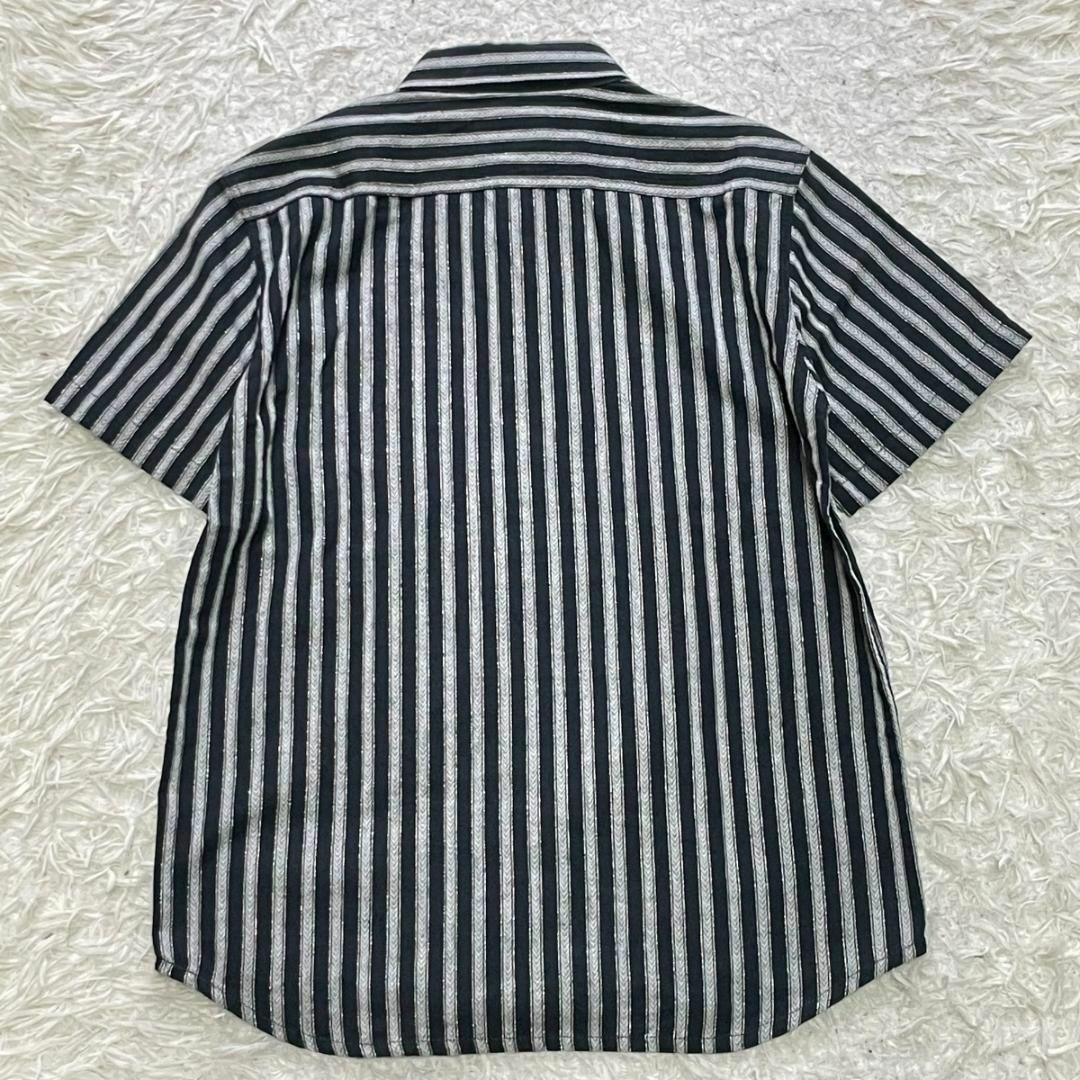 CALEE(キャリー)のCALEE ラメ ストライプ シャツ 半袖 日本製 サイズS ブラック×グレー メンズのトップス(シャツ)の商品写真