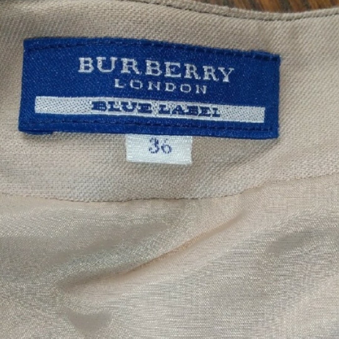 BURBERRY BLUE LABEL(バーバリーブルーレーベル)のBLUE LABELチェックスカート レディースのスカート(ひざ丈スカート)の商品写真