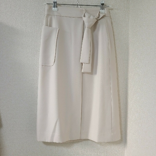 プロポーションボディドレッシング(PROPORTION BODY DRESSING)のホワイトスカート(ひざ丈スカート)