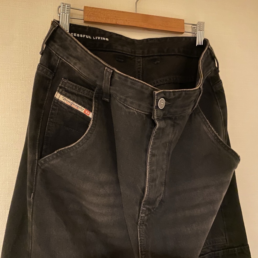 DIESEL(ディーゼル)のDIESEL ディーゼル デニム カーゴパンツ メンズのパンツ(デニム/ジーンズ)の商品写真