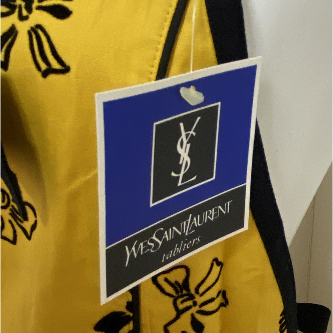 Yves Saint Laurent(イヴサンローラン)の新品タグ付き レディース イヴサンローラン エプロン レディースのレディース その他(その他)の商品写真