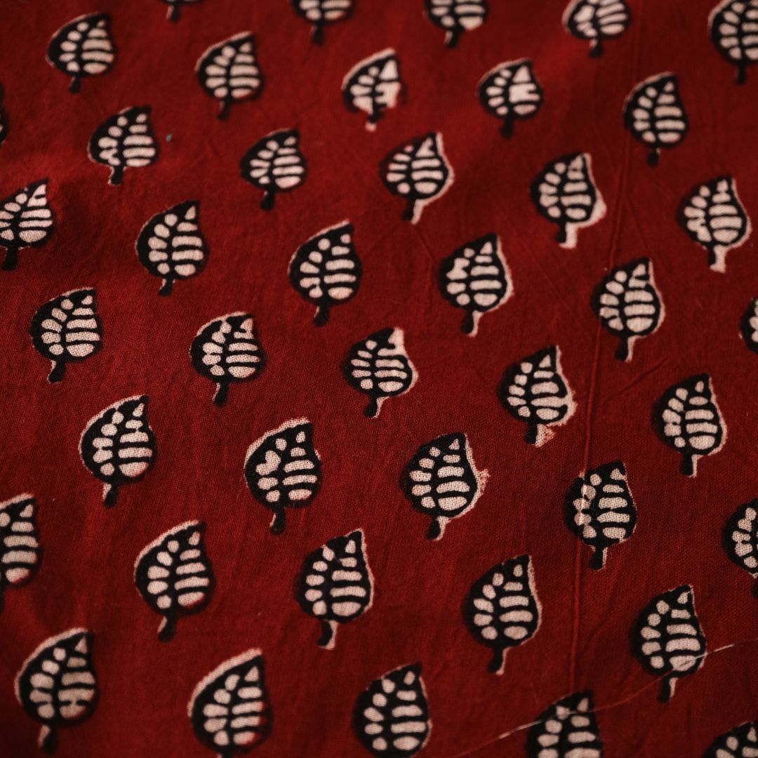 インド綿プリント生地５点セット ハンドブロックプリント 輸入生地 まとめ売り ハンドメイドの素材/材料(生地/糸)の商品写真