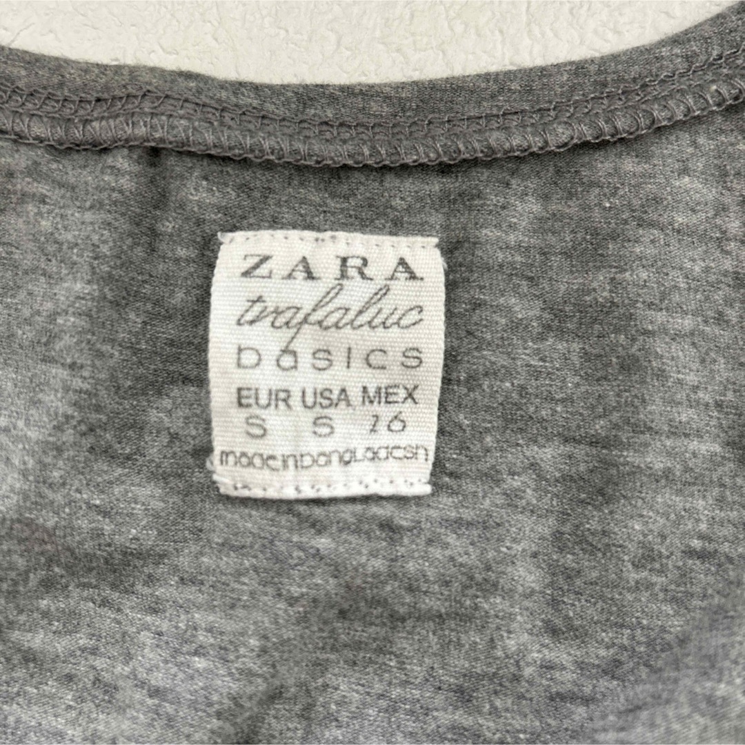 新品　ZARA Tシャツ グレー レディースのトップス(Tシャツ(半袖/袖なし))の商品写真