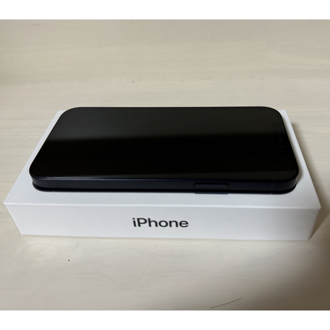 Apple(アップル)のiPhone12 128GB （BLACK）　ワイモバイル専用 スマホ/家電/カメラのスマートフォン/携帯電話(スマートフォン本体)の商品写真