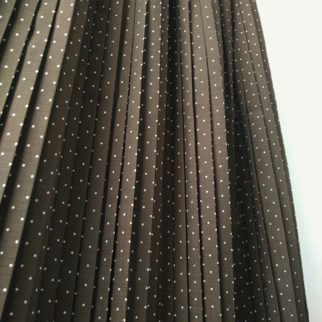 bulle de savon(ビュルデサボン)のシャークスキン ドットプリーツスカート レディースのスカート(ロングスカート)の商品写真