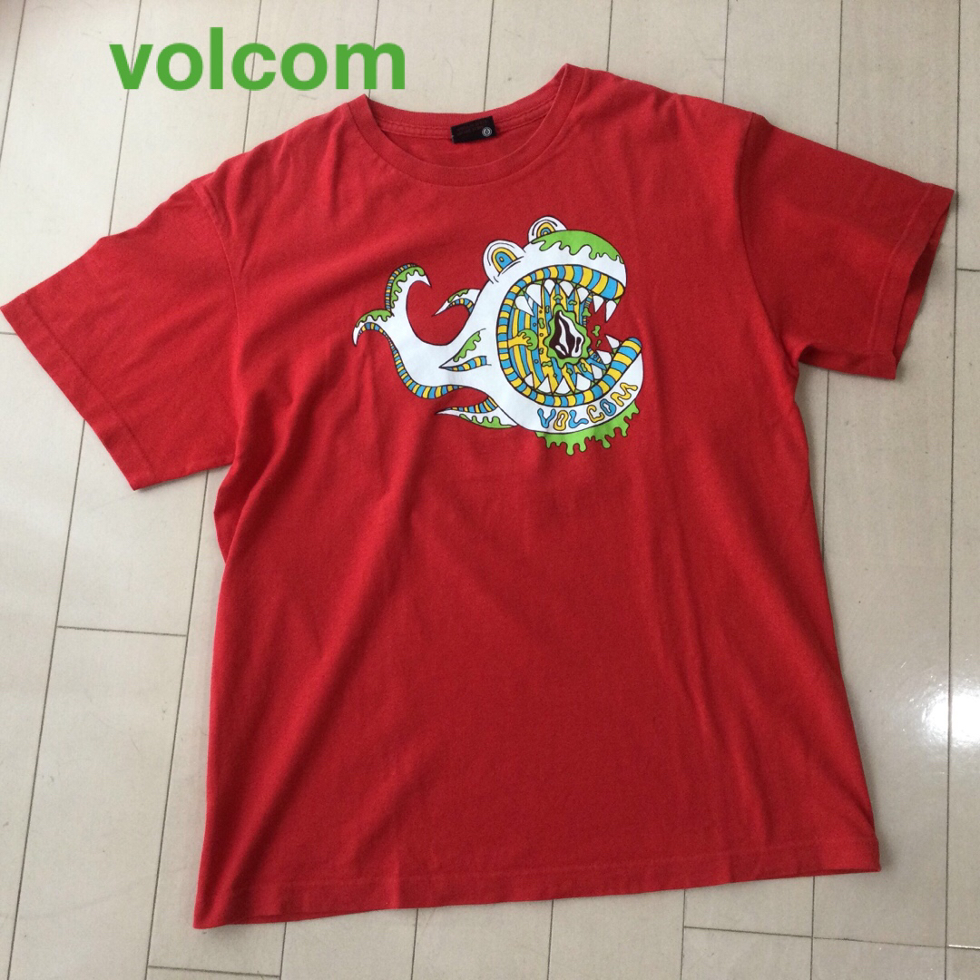 volcom(ボルコム)のVolcom ボルコム　 Tシャツ 半袖　キッズXL 160 メンズXS〜S 。 メンズのトップス(Tシャツ/カットソー(半袖/袖なし))の商品写真