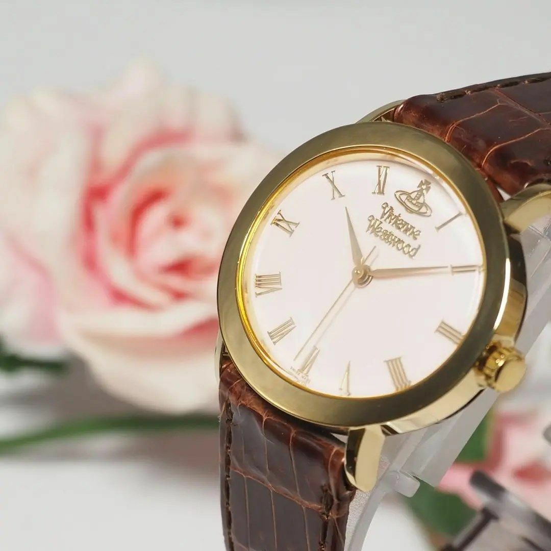 Vivienne Westwood(ヴィヴィアンウエストウッド)のヴィヴィアンウエストウッド 革ベルト レディース 腕時計 ゴールド 箱 C423 レディースのファッション小物(腕時計)の商品写真
