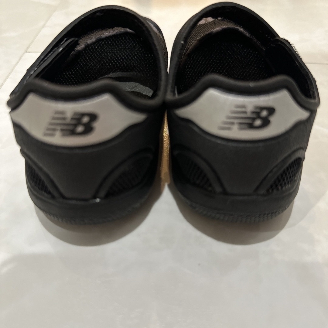 New Balance(ニューバランス)のニューバランス　サンダル　13.5cm  黒迷彩　 キッズ/ベビー/マタニティのベビー靴/シューズ(~14cm)(サンダル)の商品写真