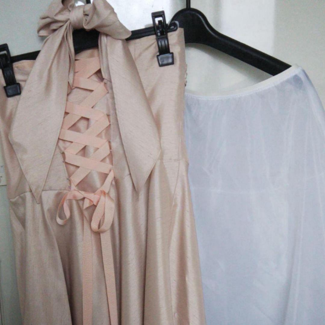 新品未使用 着用方法多数 編み上げドレス パニエ付き 4点セット レディースのフォーマル/ドレス(ミディアムドレス)の商品写真