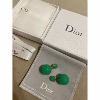 Christian Dior ディオール　トライバルボール　ピアス　希少グリーン