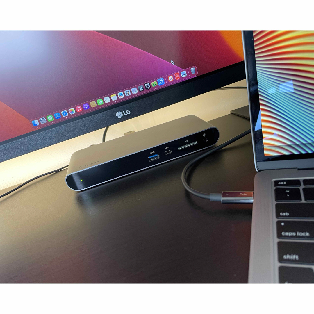 Belkinベルキン ドッキングステーションUSBハブThunderbolt3 スマホ/家電/カメラのPC/タブレット(PC周辺機器)の商品写真