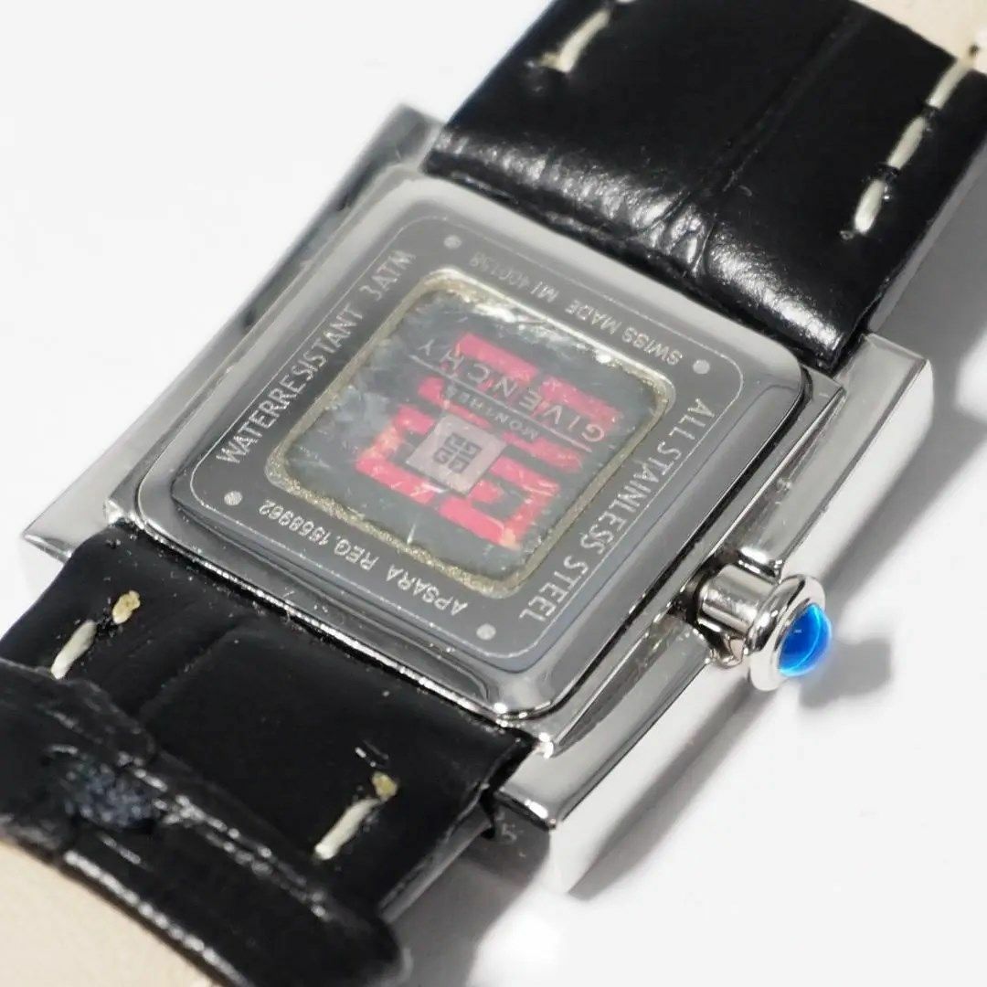 GIVENCHY(ジバンシィ)のジバンシイ ダイヤベゼル シェル文字盤 革ベルト レディース 腕時計 C456 レディースのファッション小物(腕時計)の商品写真