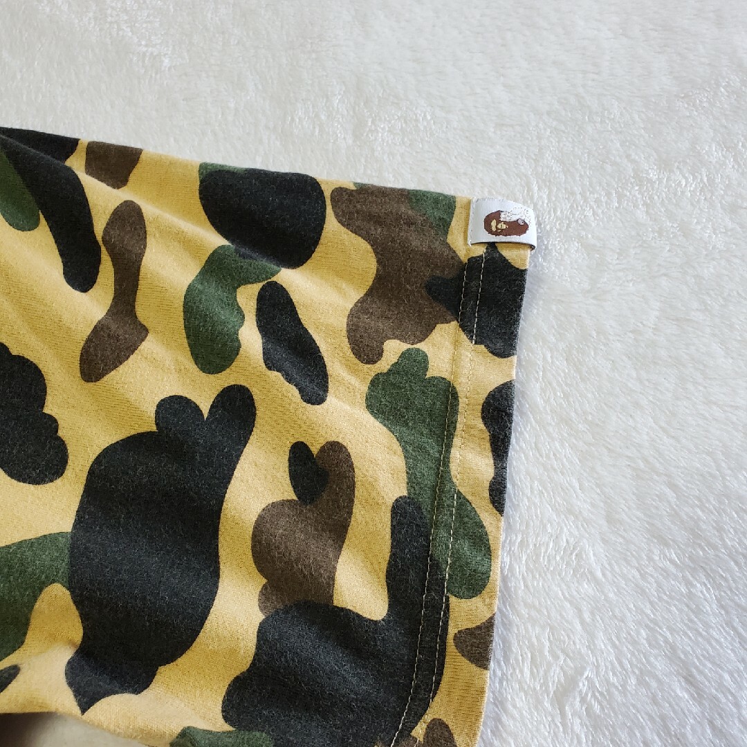 A BATHING APE(アベイシングエイプ)の【希少】A BATHING APE × OVO コラボ　Tシャツ　カモフラ メンズのトップス(Tシャツ/カットソー(半袖/袖なし))の商品写真