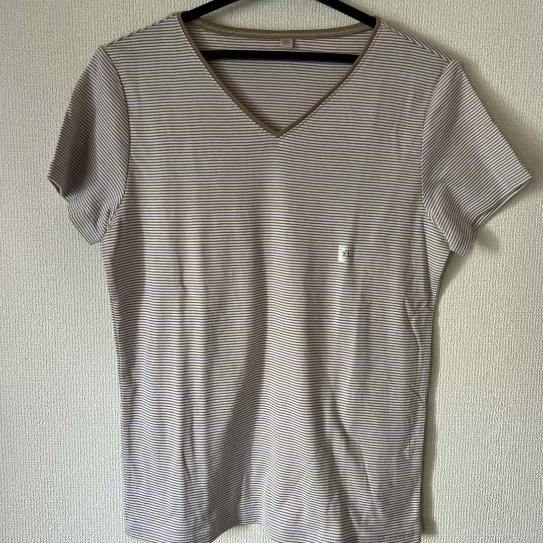 UNIQLO(ユニクロ)の新品未使用●ユニクロ ボーダーVネックTシャツ ベージュ XL レディースのトップス(Tシャツ(半袖/袖なし))の商品写真