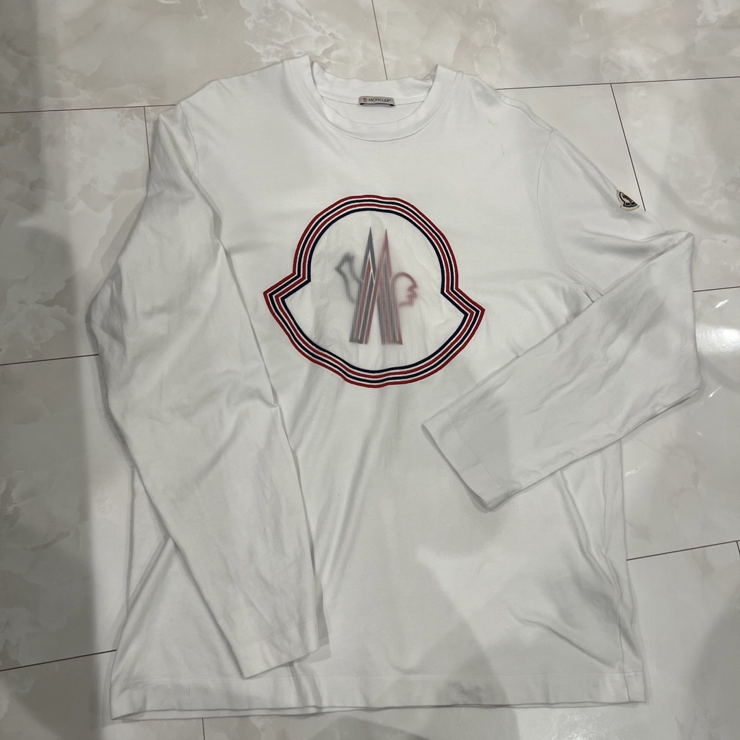 MONCLER(モンクレール)のモンクレール　メンズ　ティシャツ　ロンT メンズのトップス(Tシャツ/カットソー(七分/長袖))の商品写真