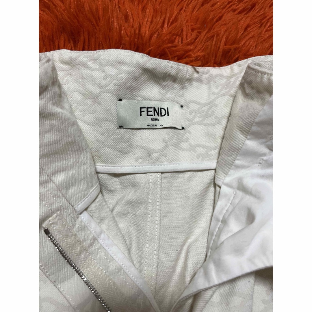FENDI(フェンディ)の正規　フェンディ　ハイウエスト　パンツ レディースのパンツ(カジュアルパンツ)の商品写真