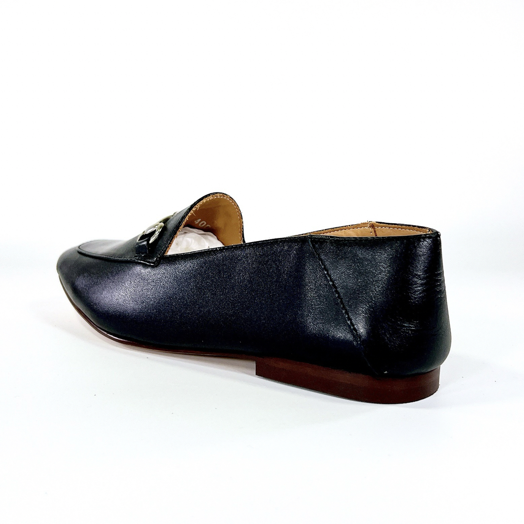 CAMINANDO(カミナンド)の【新品未使用】カミナンド BEAUTY&YOUTH ビットローファー 黒25.5 レディースの靴/シューズ(ローファー/革靴)の商品写真