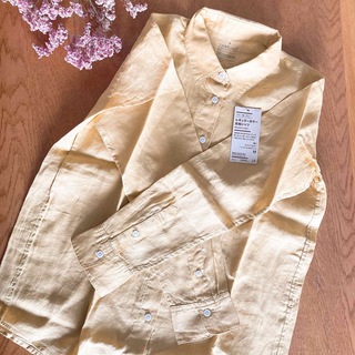 MUJI (無印良品) - 無印良品リネン長袖シャツMサイズライトイエロー新品！透け感で涼しげ 夏にも可愛い