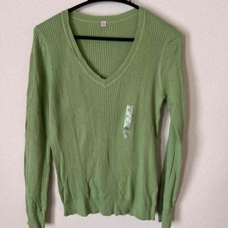 ユニクロ(UNIQLO)の新品未使用●ユニクロ Vネックカットソー　グリーン　XL(カットソー(長袖/七分))