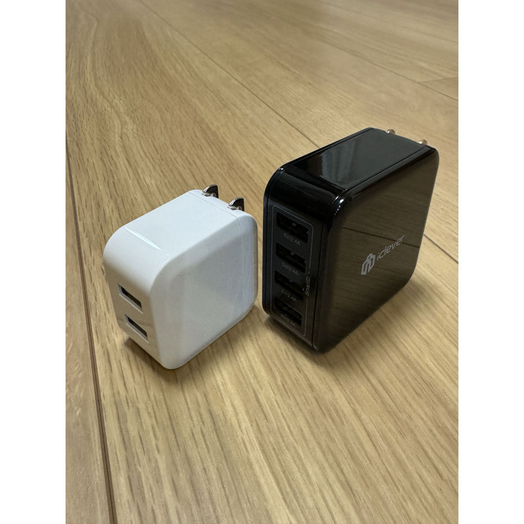 iclever ４ポート充電器　コード類　セット　中古 スマホ/家電/カメラのスマホアクセサリー(その他)の商品写真