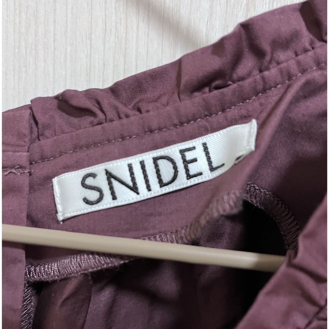 SNIDEL(スナイデル)のコットンボリュームパフブラウス レディースのトップス(シャツ/ブラウス(長袖/七分))の商品写真