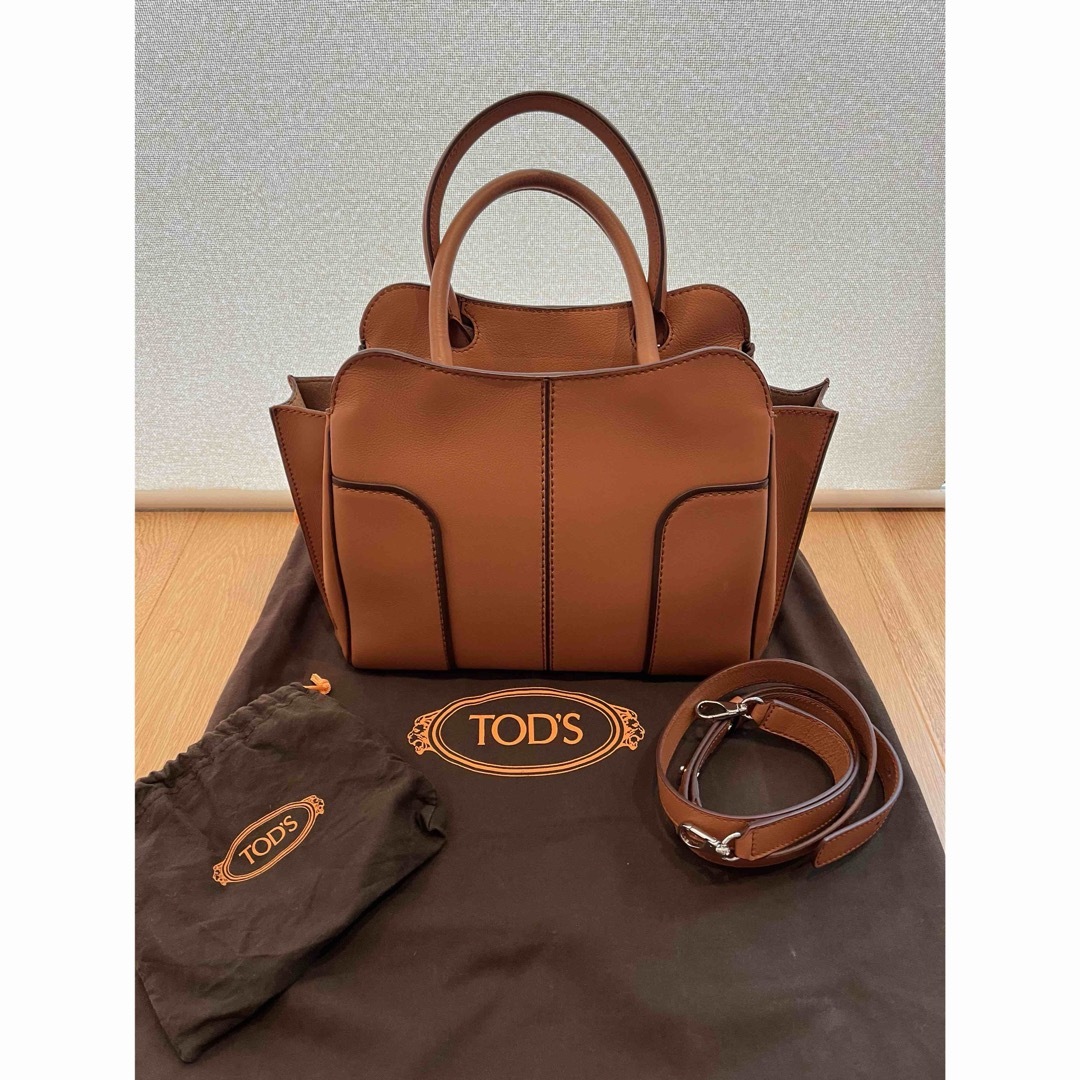 TOD'S(トッズ)の美品　TOD'S SELLA トッズ  セラ　ショルダーバッグ　2wayバッグ レディースのバッグ(トートバッグ)の商品写真