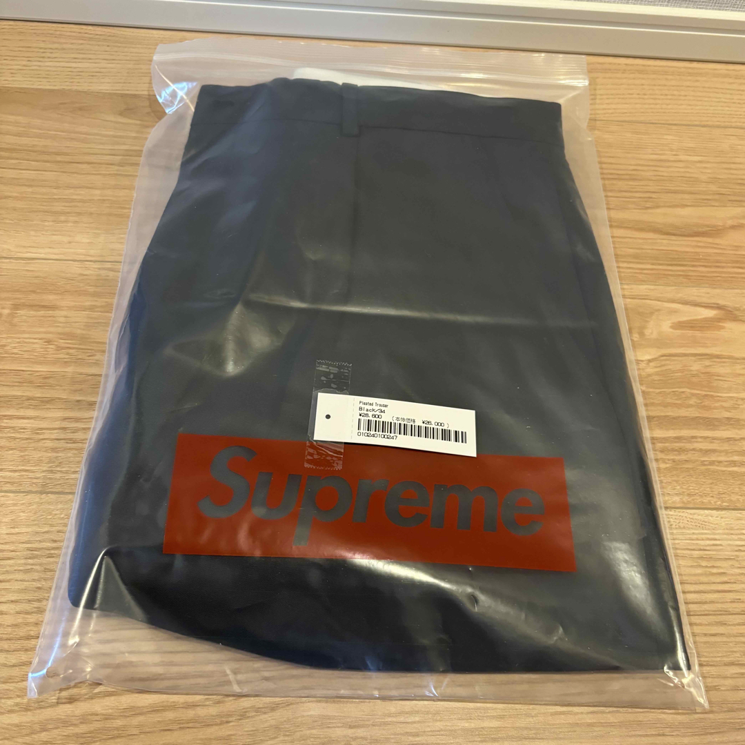 Supreme(シュプリーム)の34 Supreme Pleated Trouser Black メンズのパンツ(スラックス)の商品写真