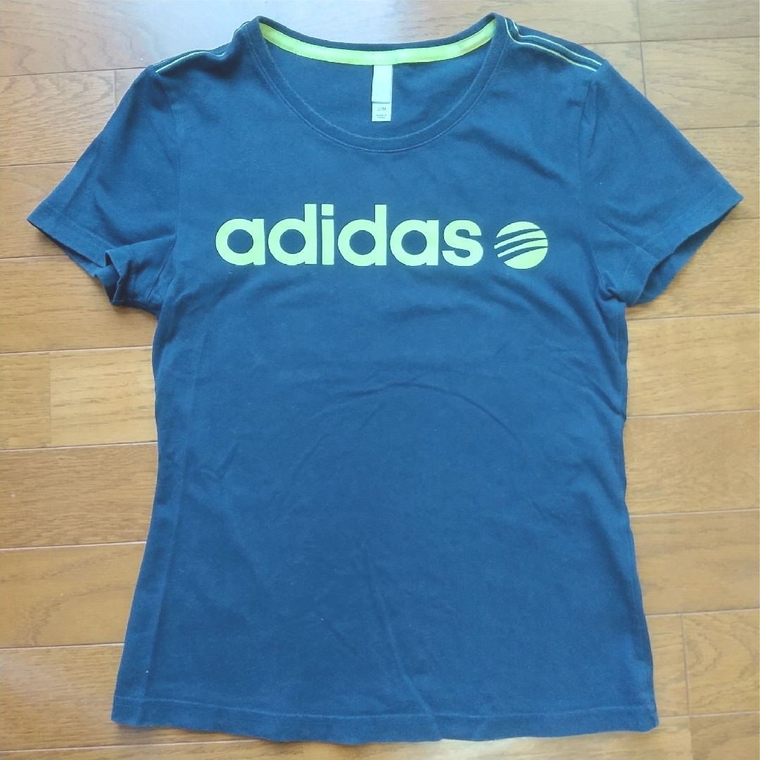 adidas(アディダス)のアディダス ネイビー Tシャツ Mサイズ レディースのトップス(Tシャツ(半袖/袖なし))の商品写真